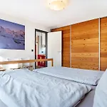 Haus Boernsteen 펜션 징스트